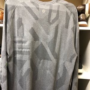 Lululemon Vent tech long sleeve t shirt